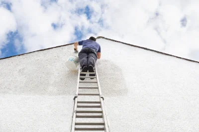 Peinture extérieure à Véria — façades et ravalement
